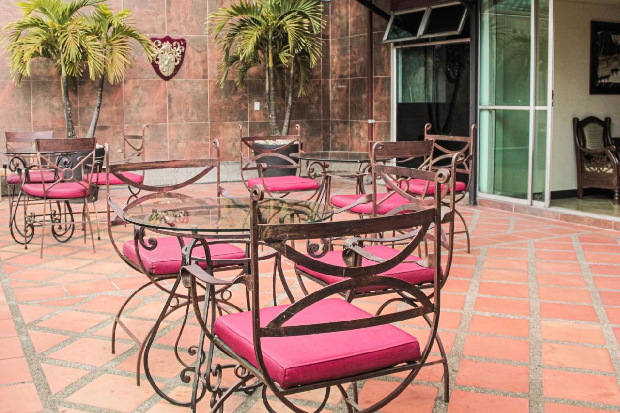 Hotel Plaza Garibaldi Caldas Luaran gambar