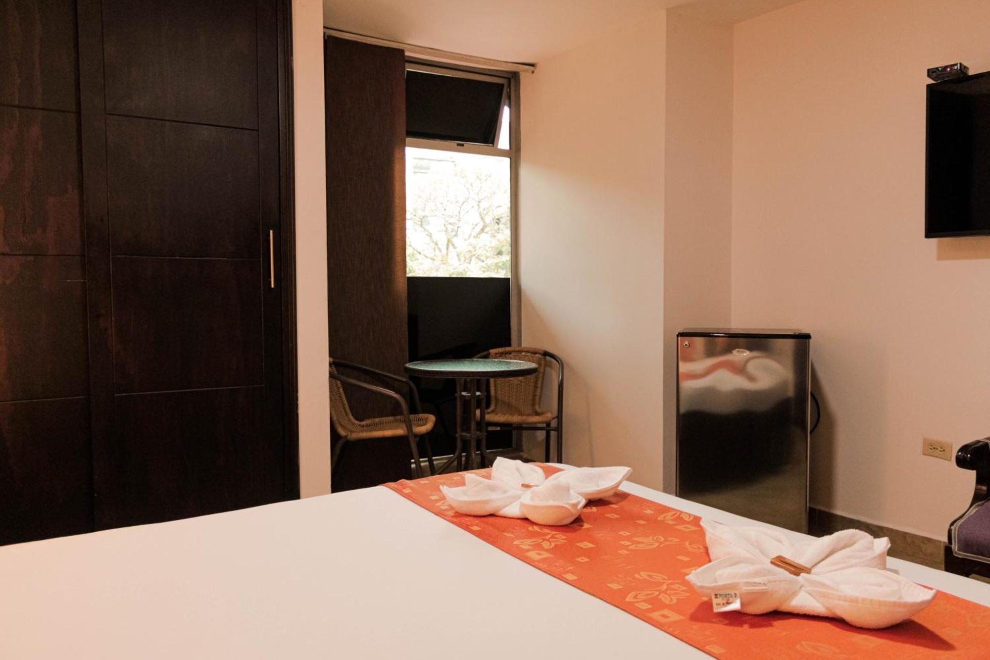Hotel Plaza Garibaldi Caldas Luaran gambar